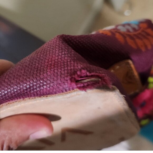 Consuela Sonoma Wine East West Tote - Picture 4 of 5